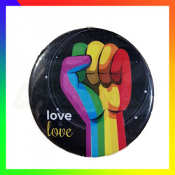 Badge Love is love XL